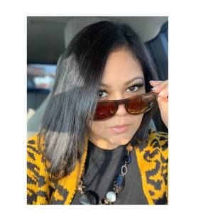 Meet your Posher, Melissa